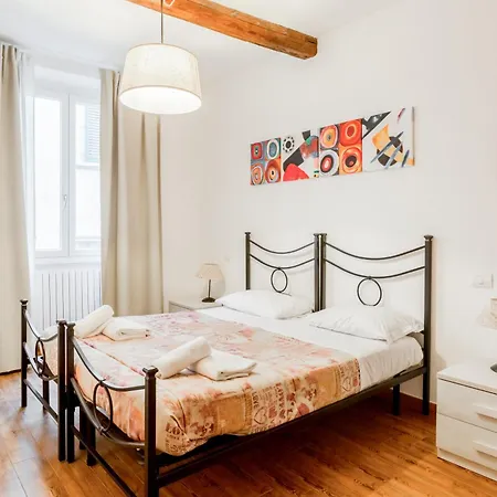 Apartment Guesthost - Sant'ambrogio Lovely Retreat In