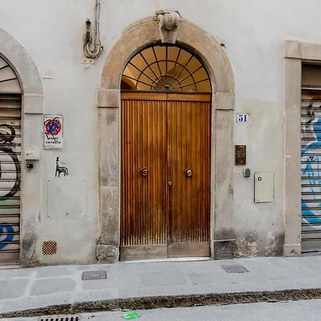 Guesthost - Sant'ambrogio Lovely Retreat In Apartment *